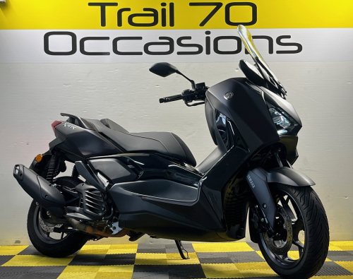 125 YAMAHA   XMAX  TECH MAX