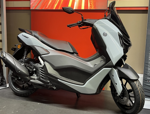 125 YAMAHA   NMAX