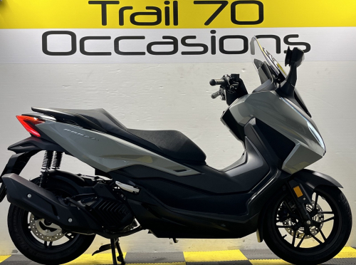 125 HONDA  FORZA